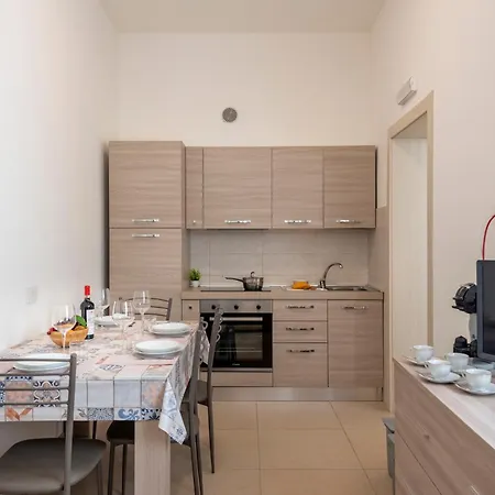 La 2 Ondina 200m From Sea - Happy Apartment Viareggio
